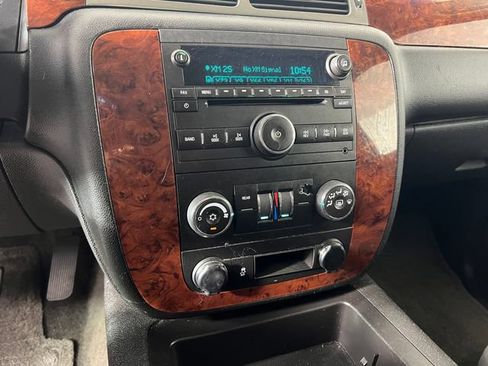 Used 2013 Chevrolet Tahoe LS RWD image 18