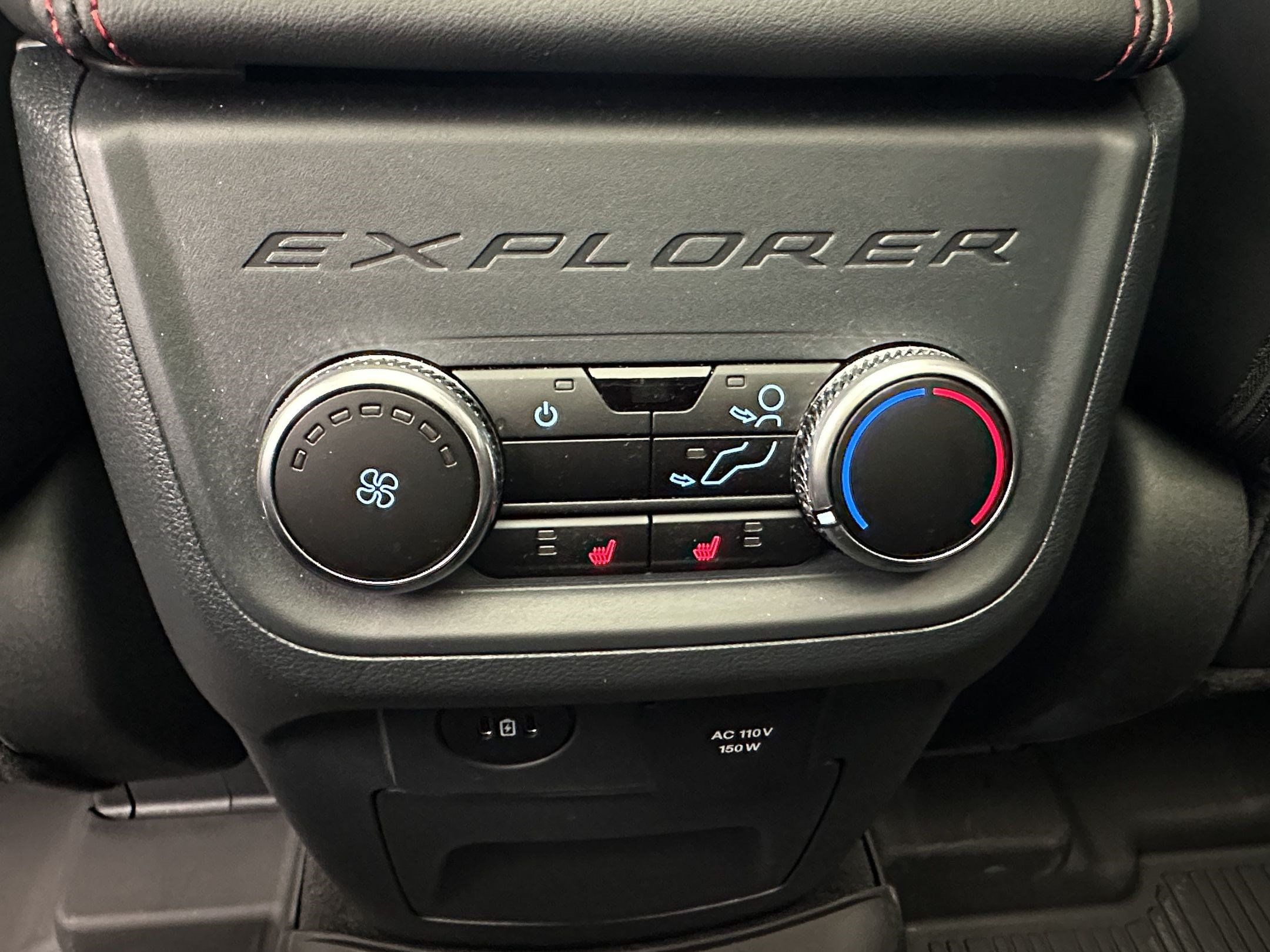 Used 2026 Ford Explorer ST-Line w/ ST-Line Street Pack AWD/4WD image 32