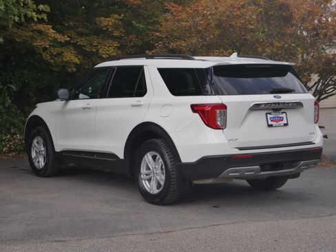 Certified 2023 Ford Explorer XLT AWD/4WD image 17