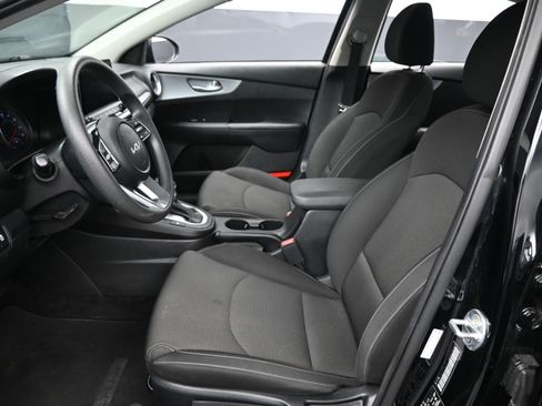 Used 2022 Kia Forte LXS image 10