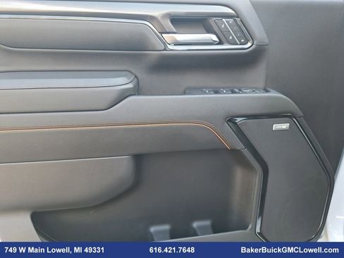 Used 2024 GMC Sierra 3500 AT4 image 29