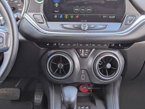 Used 2024 Chevrolet Blazer LT w/ Sound & Technology Package image 21