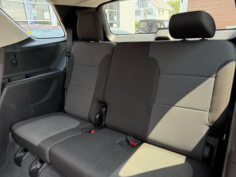 Used 2020 Chevrolet Traverse LS AWD/4WD image 39