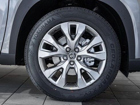 New 2026 Toyota Grand Highlander Limited image 18