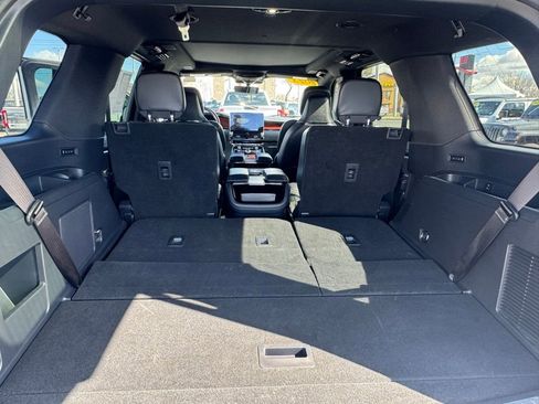 Used 2023 Lincoln Navigator Reserve image 23