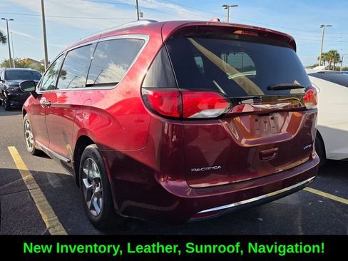 Used 2018 Chrysler Pacifica Limited FWD image 4