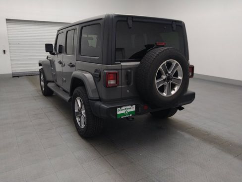 Used 2019 Jeep Wrangler Unlimited Sahara AWD/4WD image 5