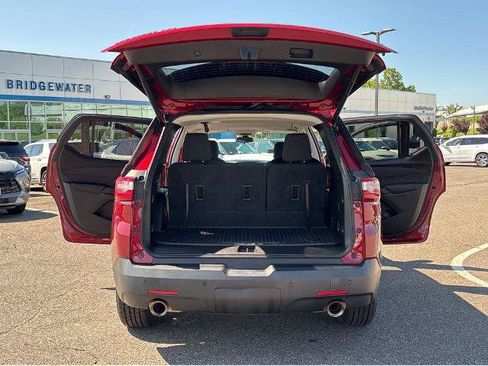 Used 2020 Chevrolet Traverse LT AWD/4WD image 13