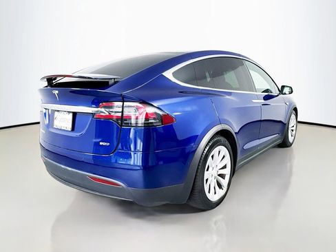 Used 2016 Tesla Model X 90D AWD/4WD image 7