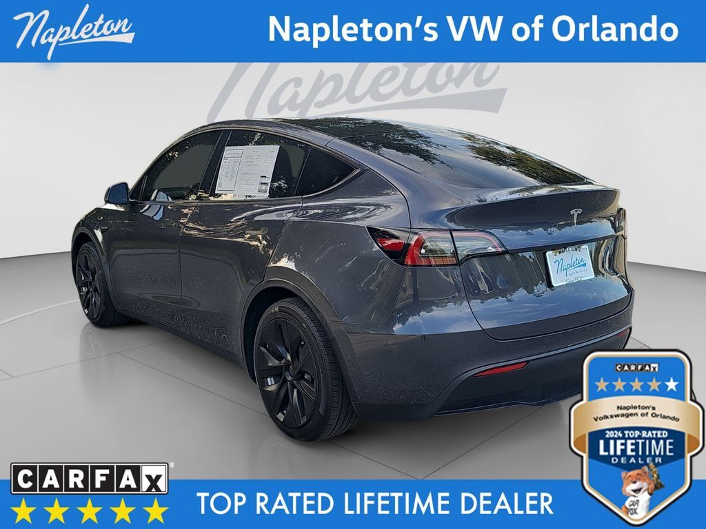 Used 2022 Tesla Model Y Long Range AWD/4WD image 3