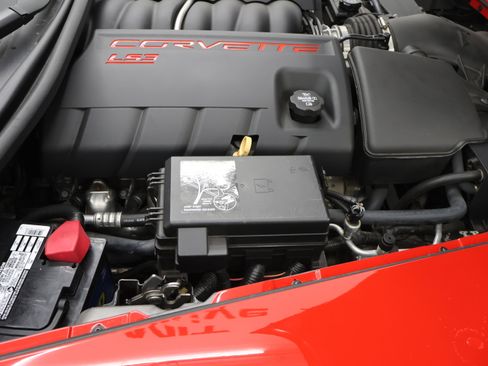 Used 2009 Chevrolet Corvette Coupe w/ Preferred Equipment Group RWD image 17