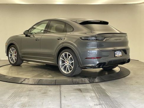 Certified 2023 Porsche Cayenne GTS image 3