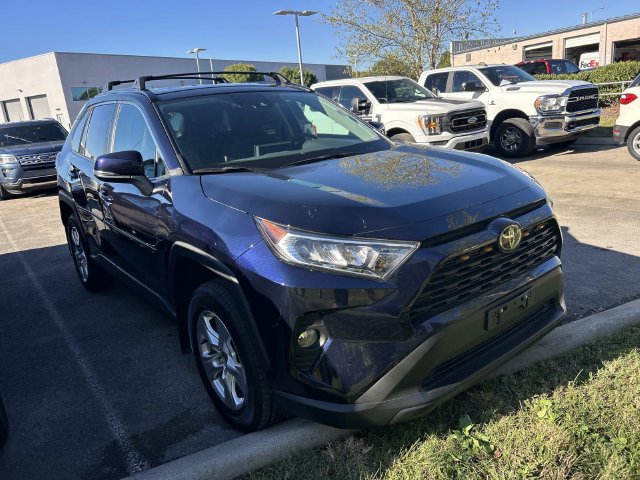 Used 2021 Toyota RAV4 XLE w/ XLE Grade Weather Package AWD/4WD image 3