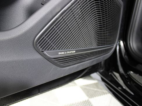 Used 2022 Audi A4 2.0T Premium Plus w/ Premium Plus Package image 13