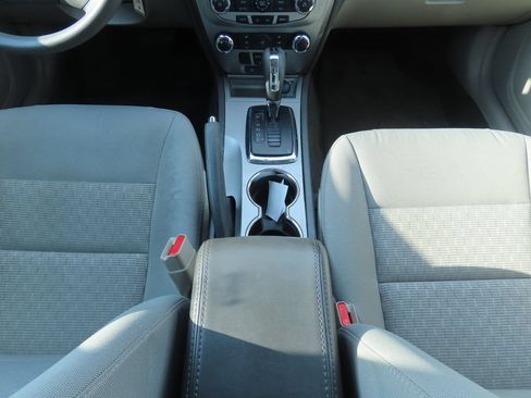 Used 2012 Ford Fusion SE FWD image 9