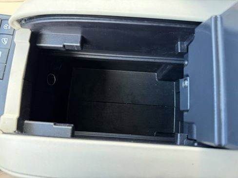 Certified 2022 Toyota Highlander XLE image 25