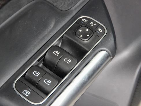New 2026 Mercedes-Benz GLA 35 AMG 4MATIC image 23