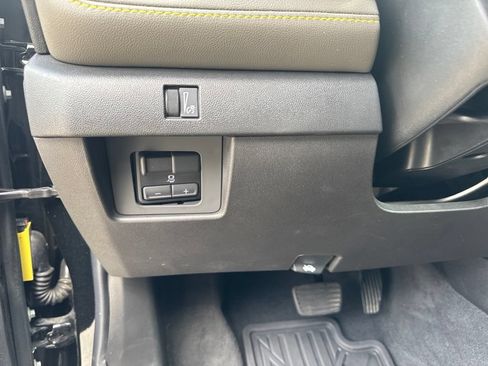 Used 2023 Chevrolet Colorado ZR2 w/ ZR2 Convenience Package III AWD/4WD image 33