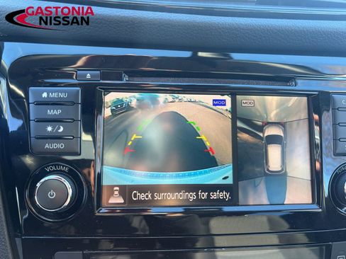 Used 2020 Nissan Rogue SV w/ Sun & Sound Touring Package image 31