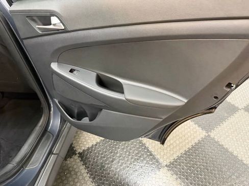 Certified 2021 Hyundai Tucson SE image 40