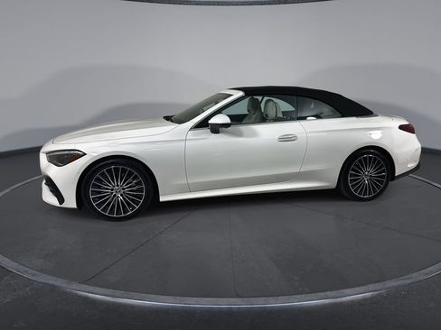 Used 2026 Mercedes-Benz CLE 450 4MATIC Cabriolet image 5