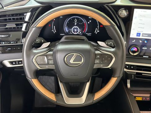 Used 2024 Lexus RX 350 AWD w/ Convenience Package image 4