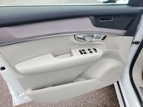 New 2026 Volvo XC90 T8 Ultra w/ Protection Package Premier AWD/4WD image 10