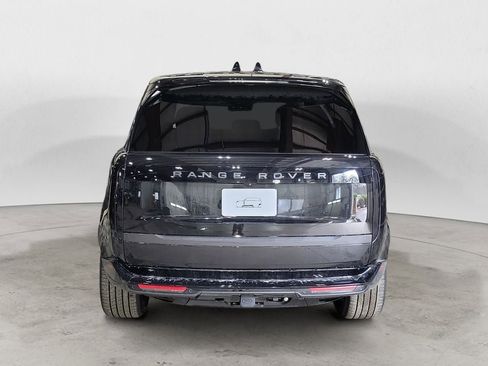 New 2026 Land Rover Range Rover SE image 4