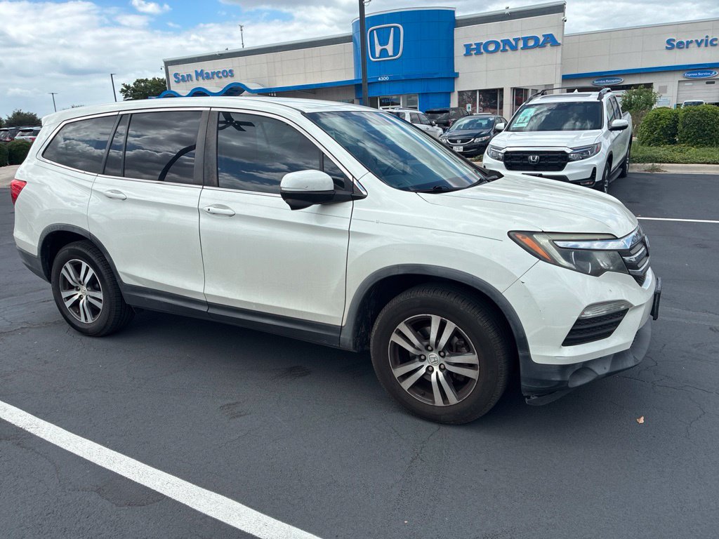 Used 2017 Honda Pilot EX image 7