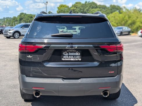 Used 2023 Chevrolet Traverse RS FWD image 8