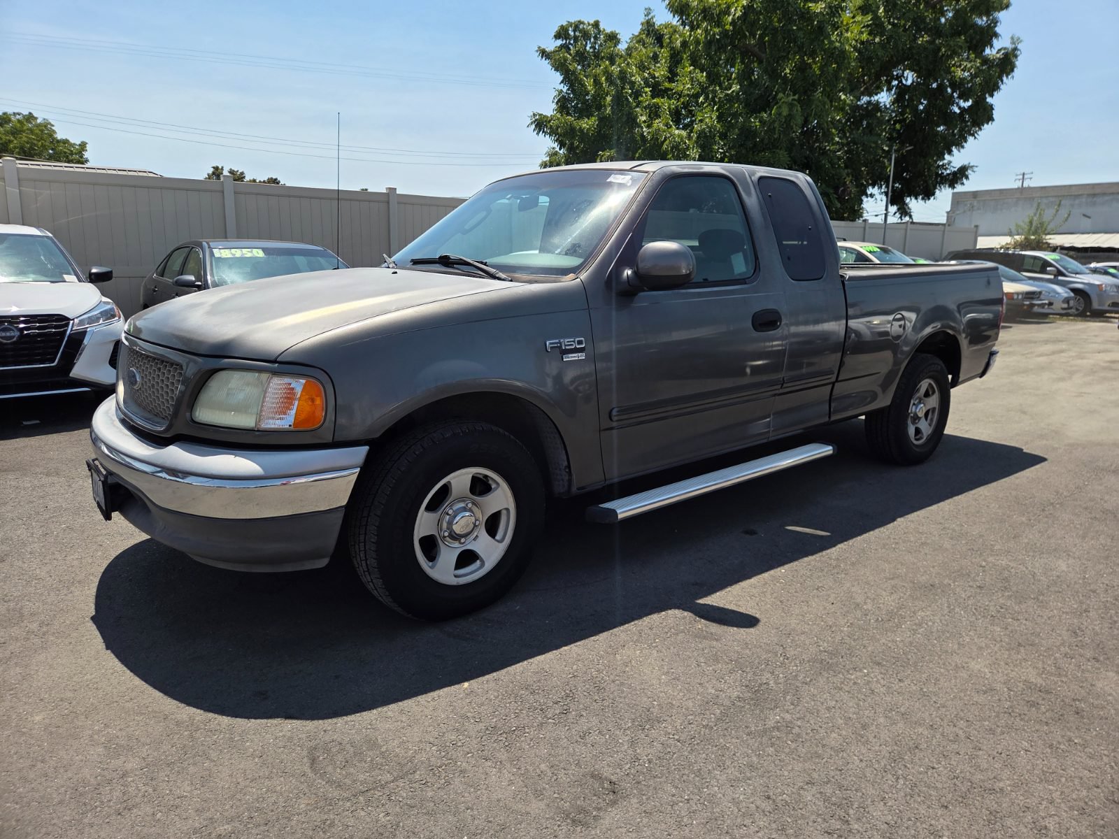 Used 2002 Ford F150 2WD SuperCab image 1