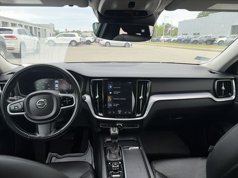 Used 2020 Volvo S60 T5 Momentum w/ Protection Package FWD image 18