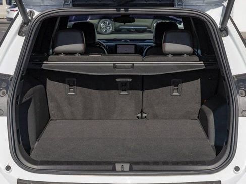 Used 2022 Chevrolet Equinox RS w/ RS Leather Package image 14