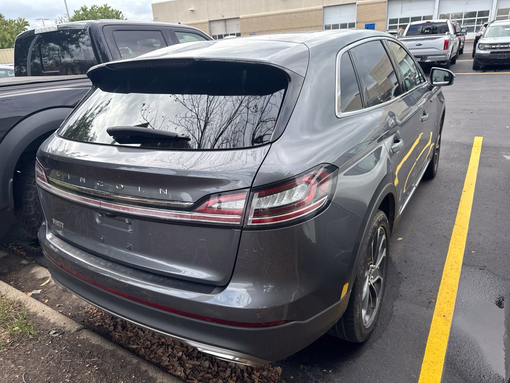 Certified 2022 Lincoln Nautilus Reserve AWD/4WD image 5