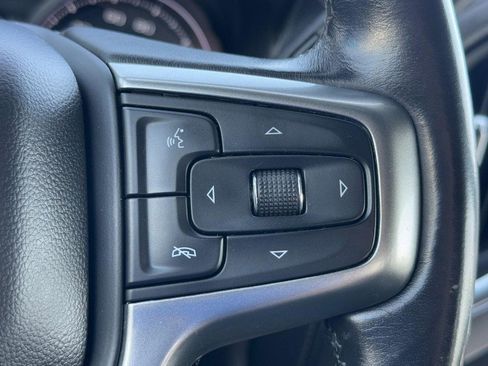 Used 2021 Chevrolet Silverado 1500 LT AWD/4WD image 17