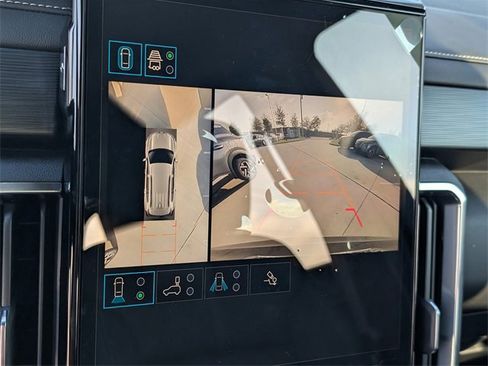 New 2026 GMC Acadia Elevation image 12