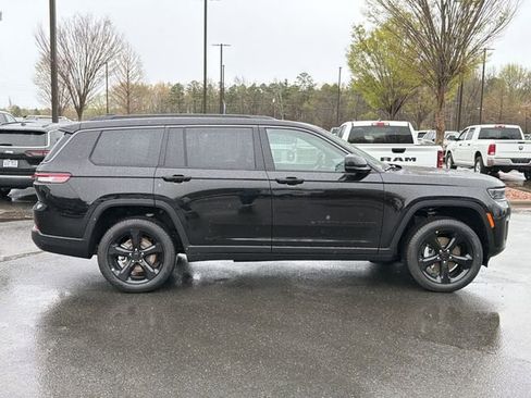 New 2026 Jeep Grand Cherokee L Limited AWD/4WD image 13