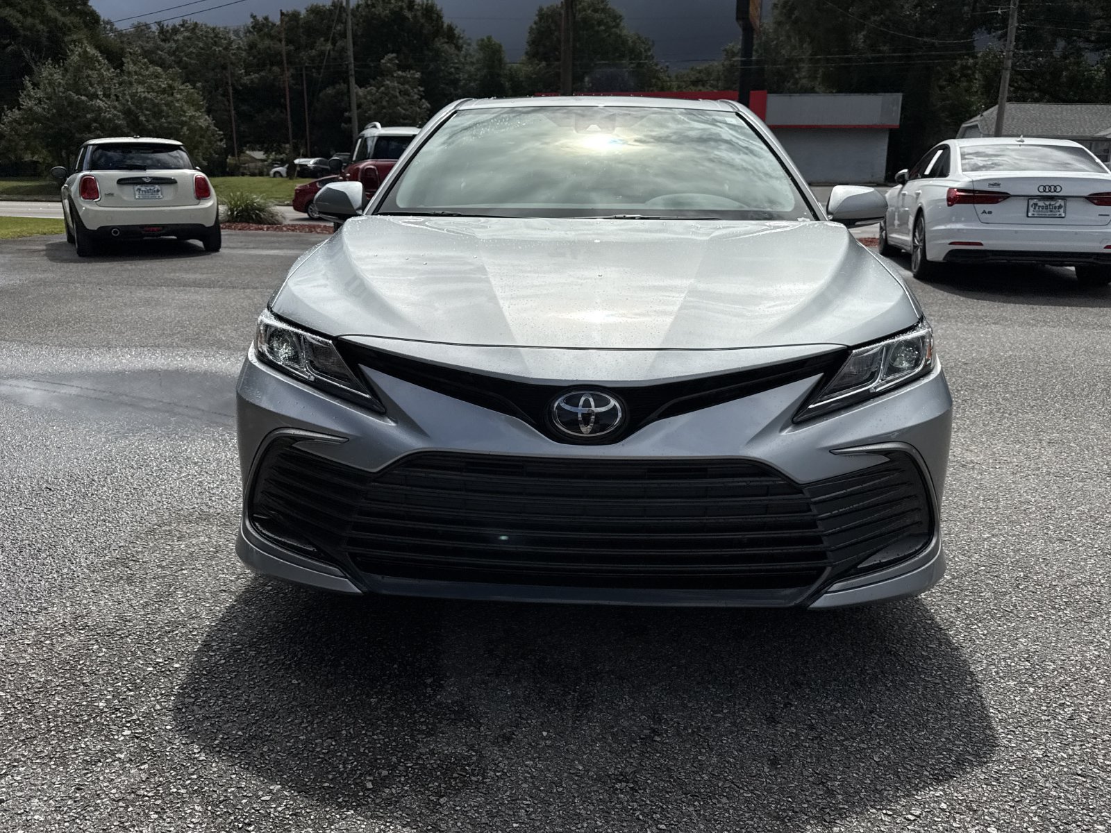 Used 2024 Toyota Camry LE w/ Convenience Package FWD image 8