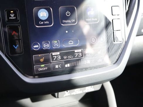 Used 2025 Subaru Forester Premium image 28