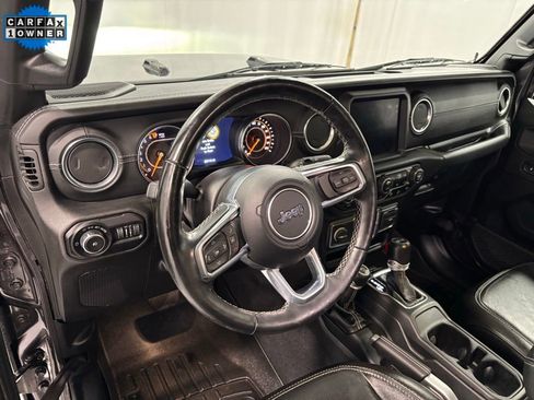 Used 2020 Jeep Wrangler Unlimited Sahara image 10