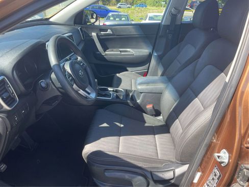 Used 2021 Kia Sportage LX FWD image 9