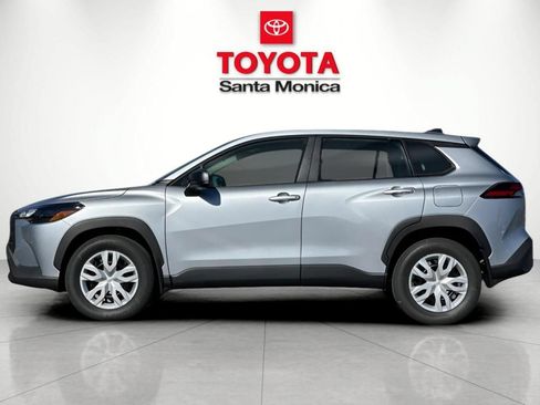 New 2026 Toyota Corolla Cross L FWD image 8