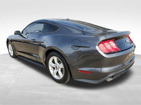 Used 2019 Ford Mustang Coupe image 6