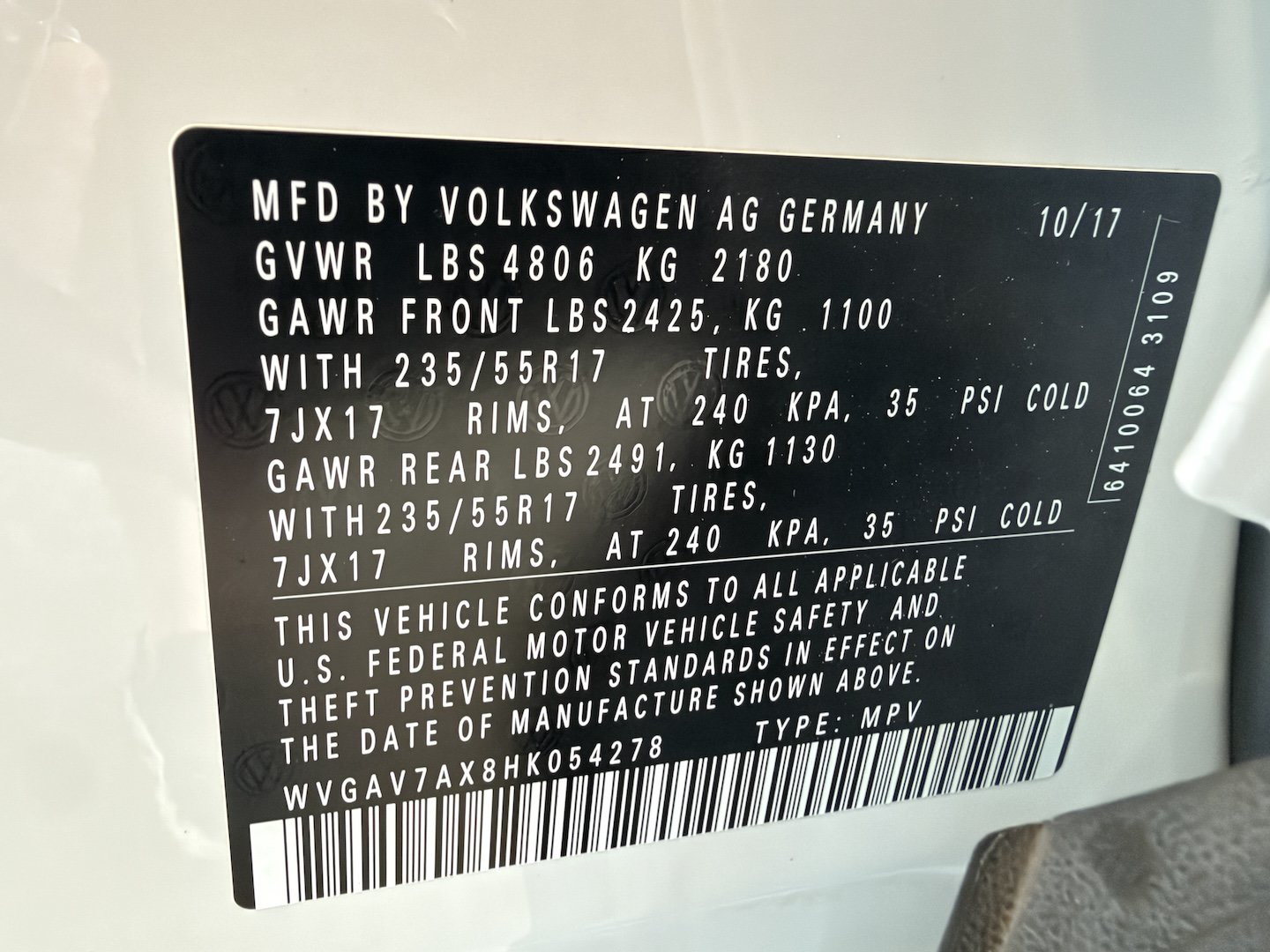 Used 2017 Volkswagen Tiguan Limited w/ Premium Package FWD image 30