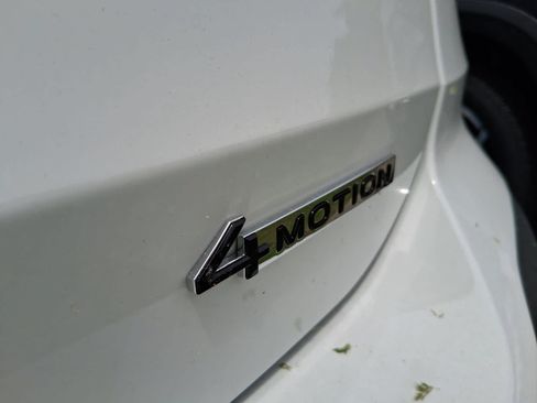 New 2026 Volkswagen Taos SE AWD/4WD image 13