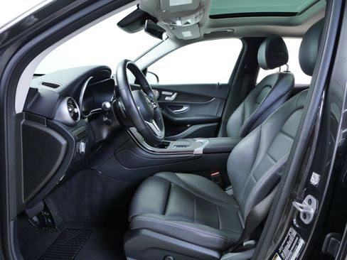 Certified 2021 Mercedes-Benz GLC 300 4MATIC w/ Premium Package image 19