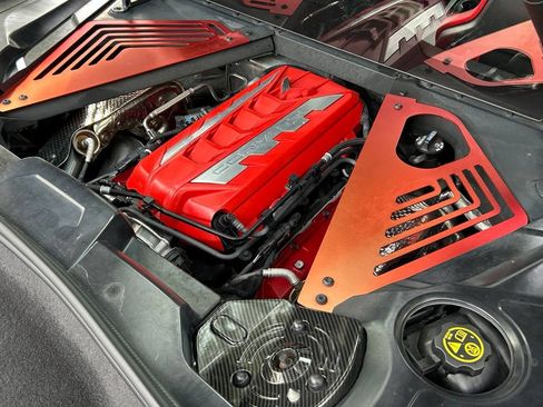 Used 2021 Chevrolet Corvette Stingray Coupe w/ 1LT RWD image 29