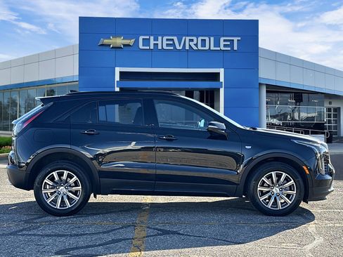 Certified 2023 Cadillac XT4 Sport w/ Technology Package image 7