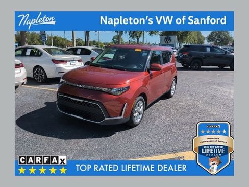 Used 2025 Kia Soul LX w/ LX Technology Package FWD image 1