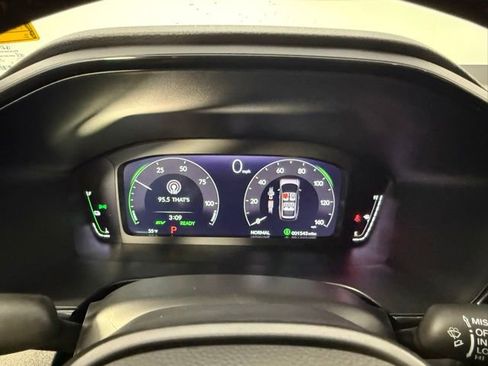 Used 2026 Honda CR-V TrailSport image 21